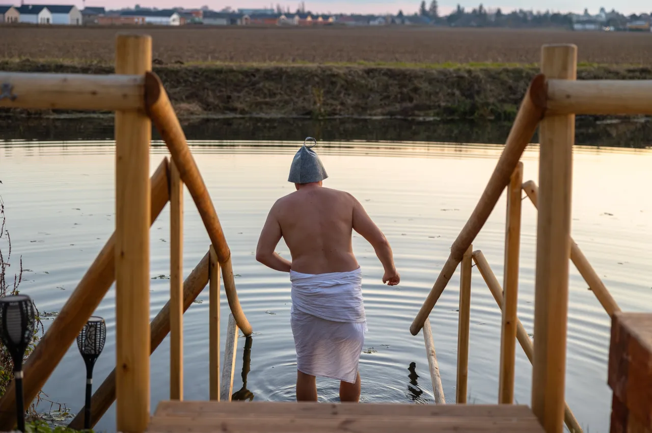 YouTube: Infrared Sauna vs Traditional Sauna: What’s Best?